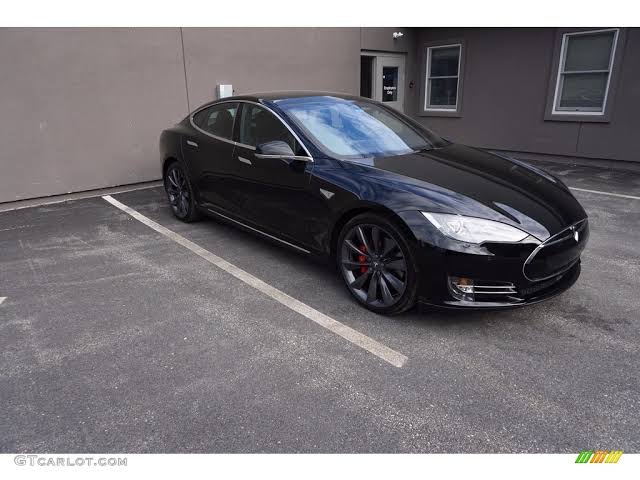 Tesla Model S Solid Black